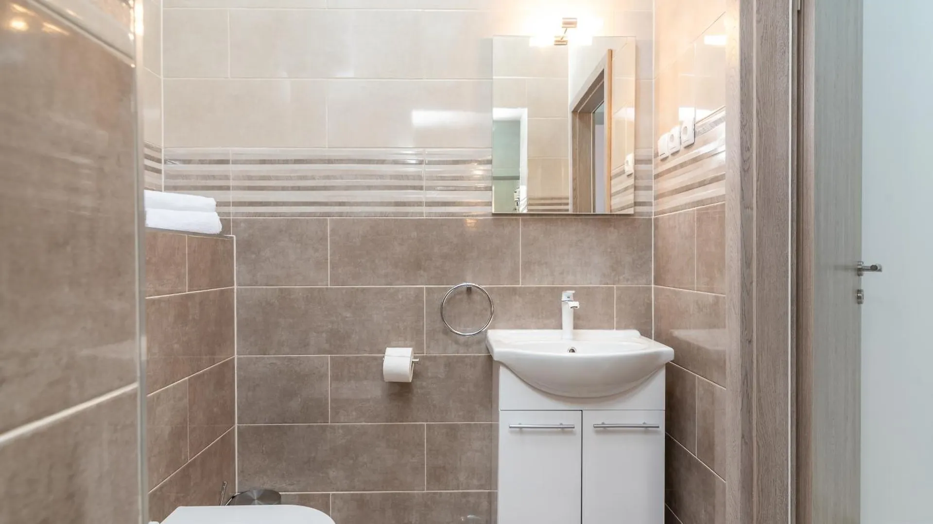 Villa Lux Trogir 4*,  Croatia
