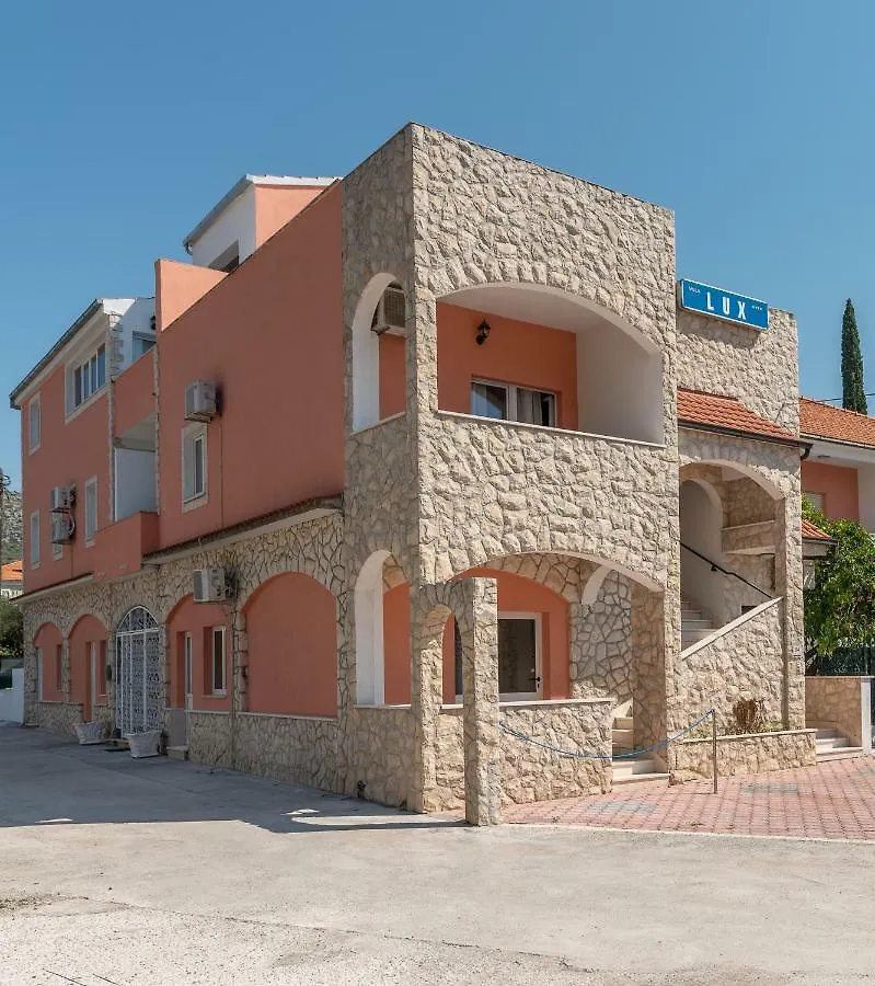 Villa Lux Trogir Bed & Breakfast